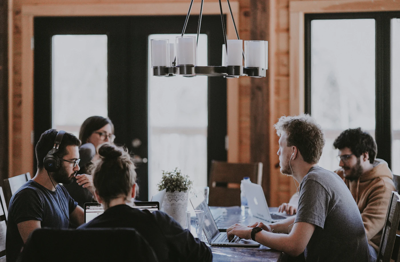 Team bespreekt on-demand leerplan zonder overbelasting